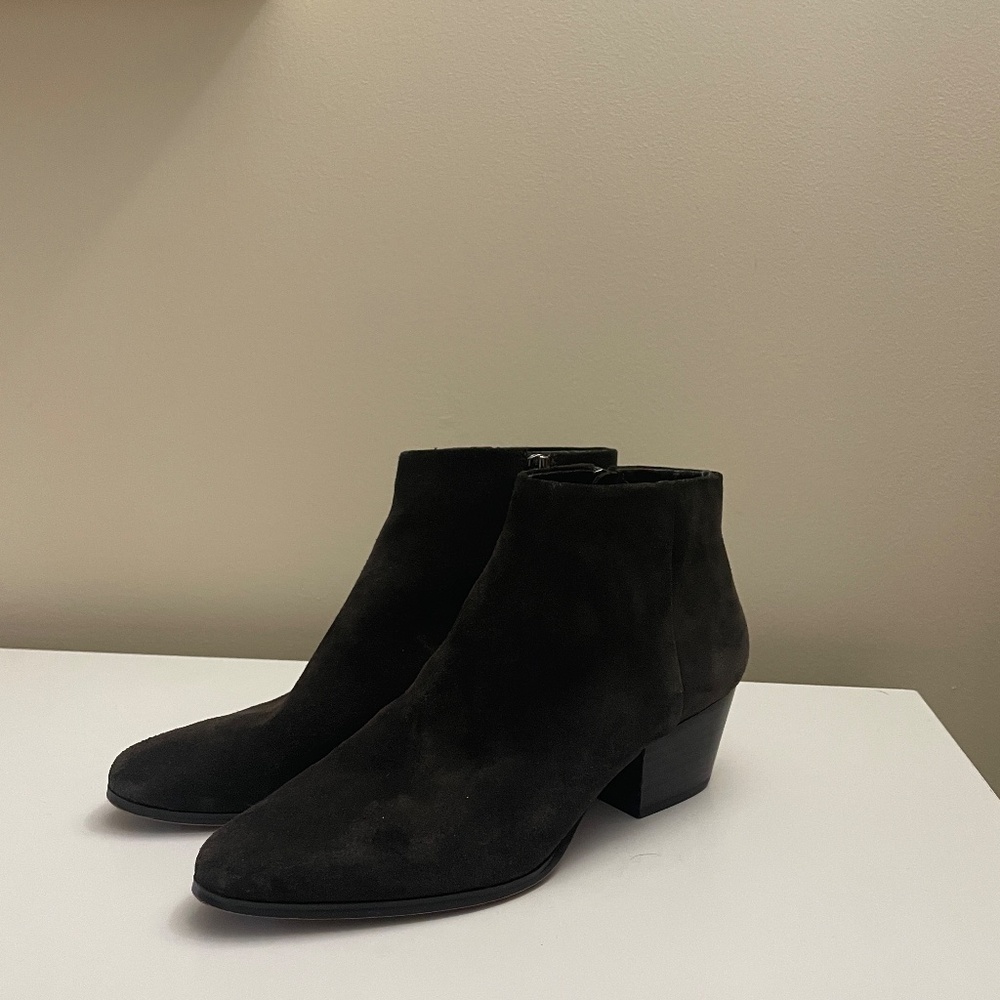Banana Republic Suede Booties